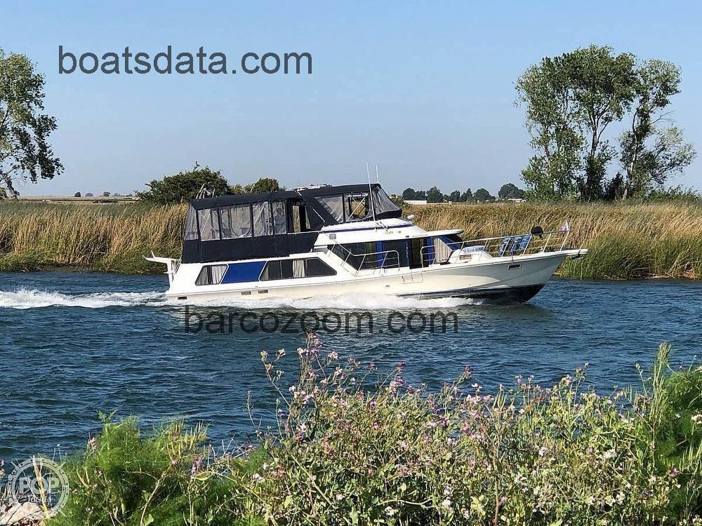 Bluewater 51 Coastal Cruiser ficha tecnica 