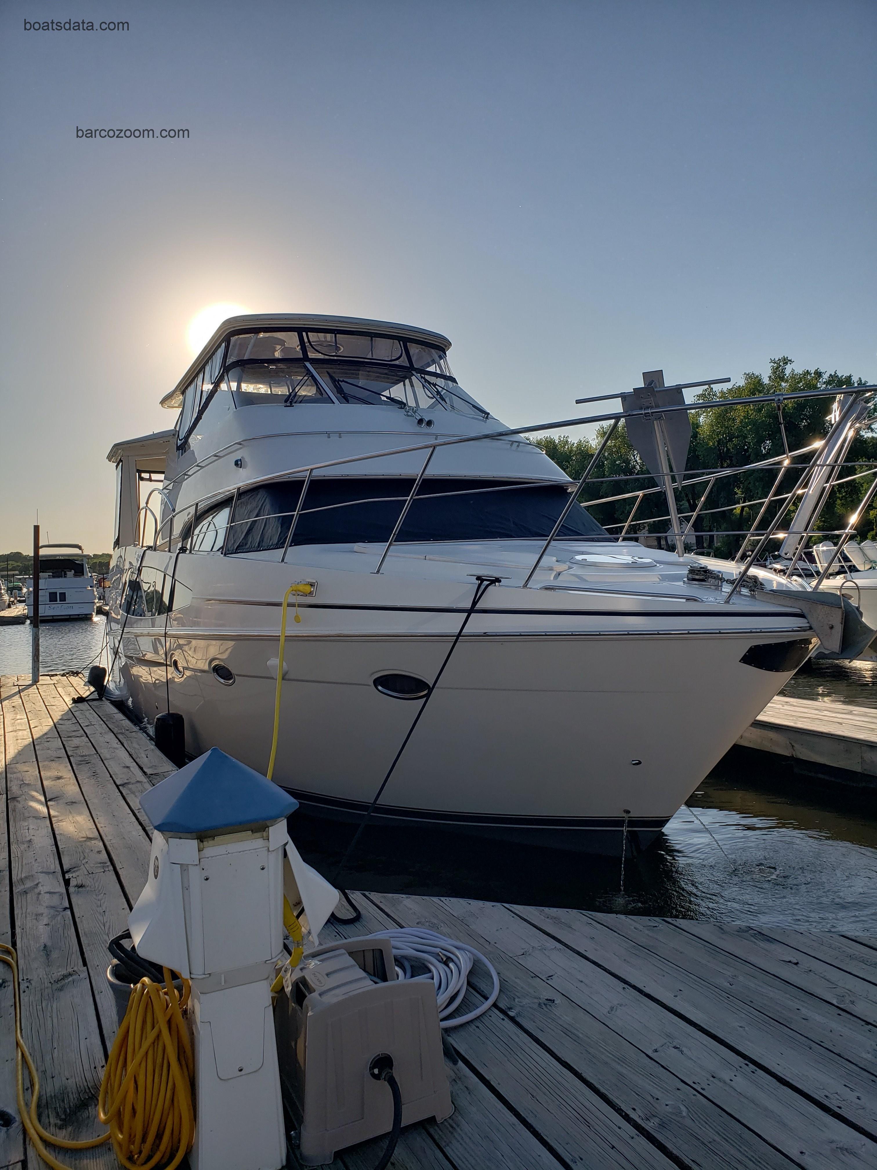 Carver 46 Motor Yacht ficha-técnica e avaliações