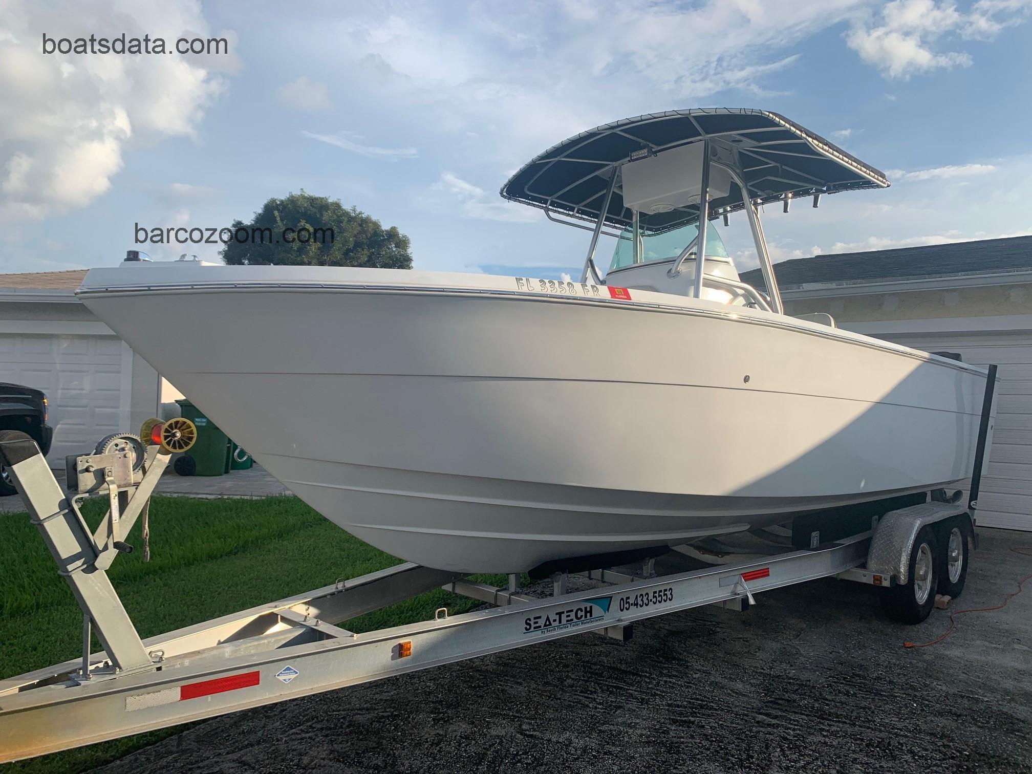 Pursuit 2470 Center Console opinión y ficha técnica